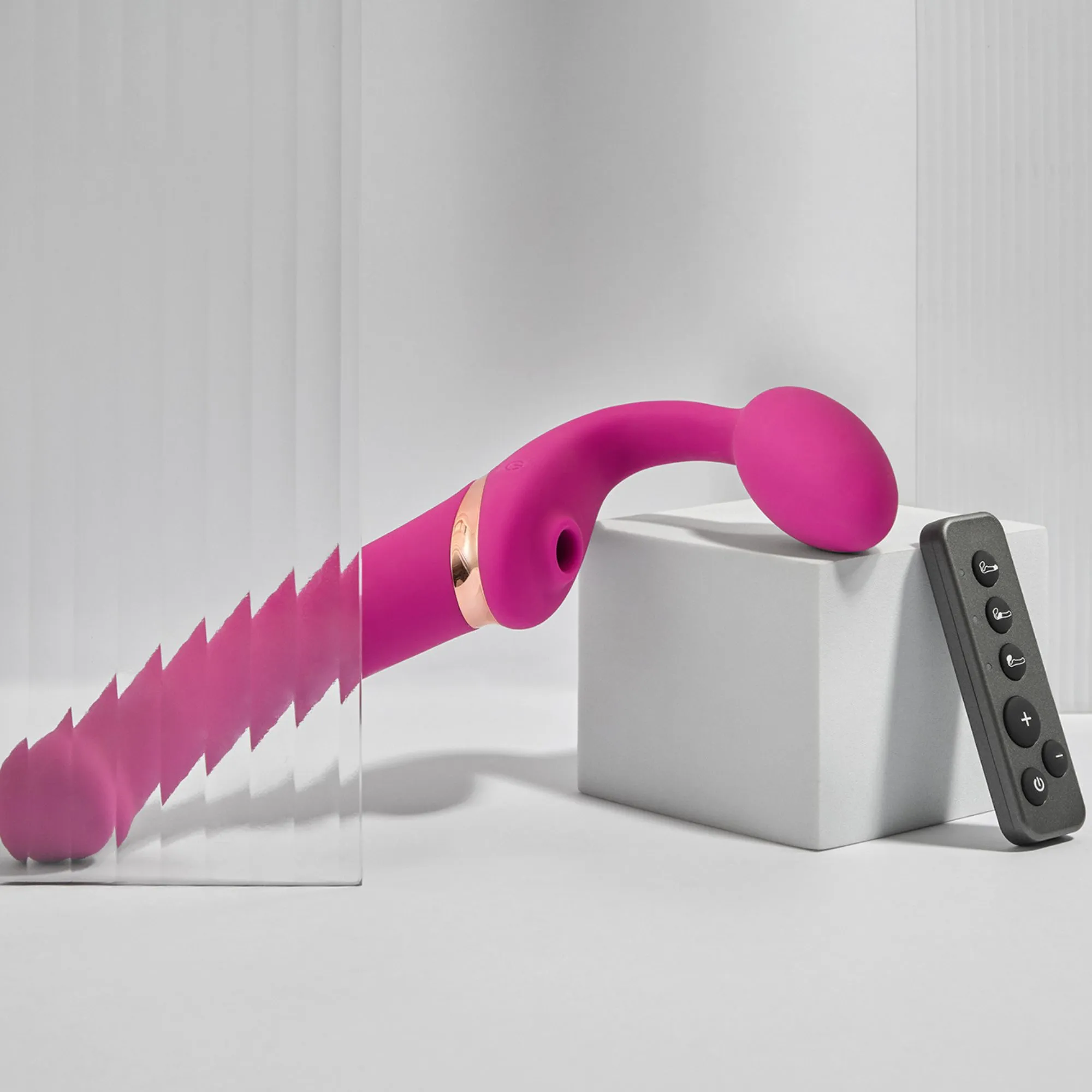Strap-on Multi Orgasm Télécommandé 3 moteurs - Gode à moteur - Image 14